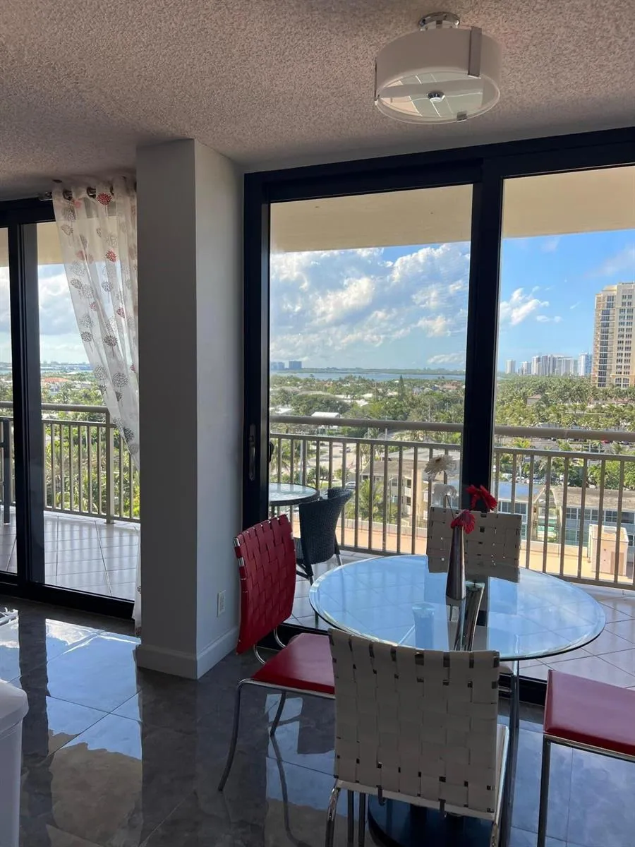 3400 Ocean Drive #905 Singer Island, FL 33404
