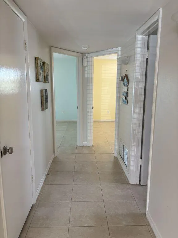2800 Indian River Boulevard #1 Vero Beach, FL 32960