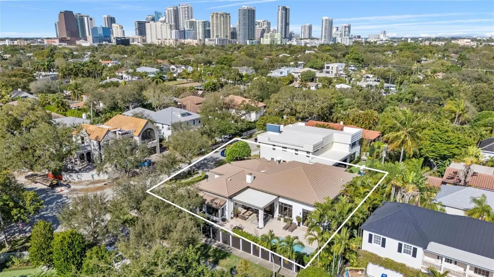 1036 SE 12th Way Fort Lauderdale, FL 33316