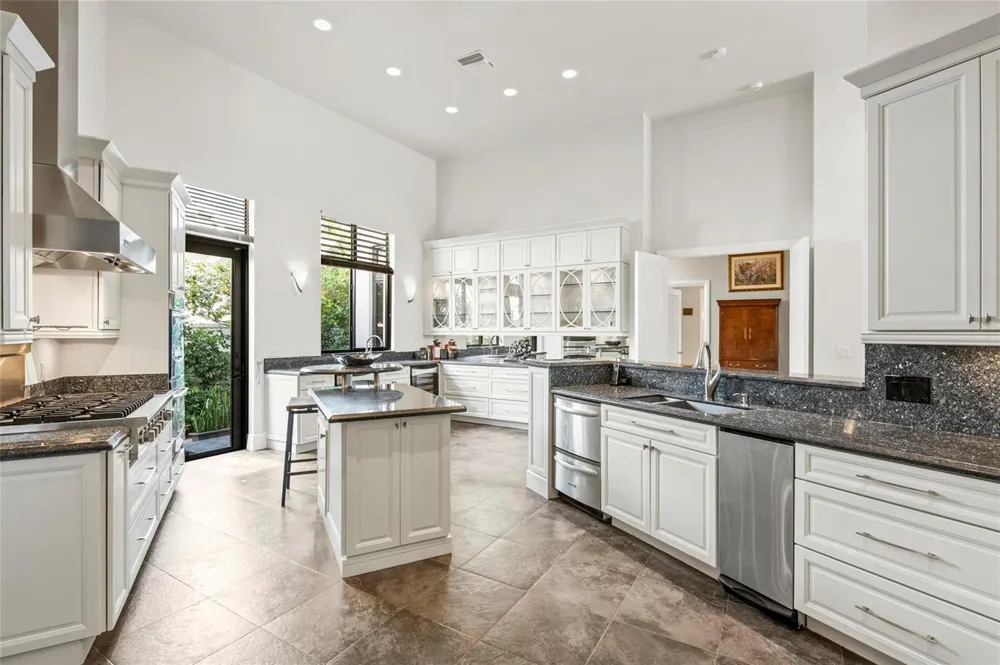 1036 SE 12th Way Fort Lauderdale, FL 33316