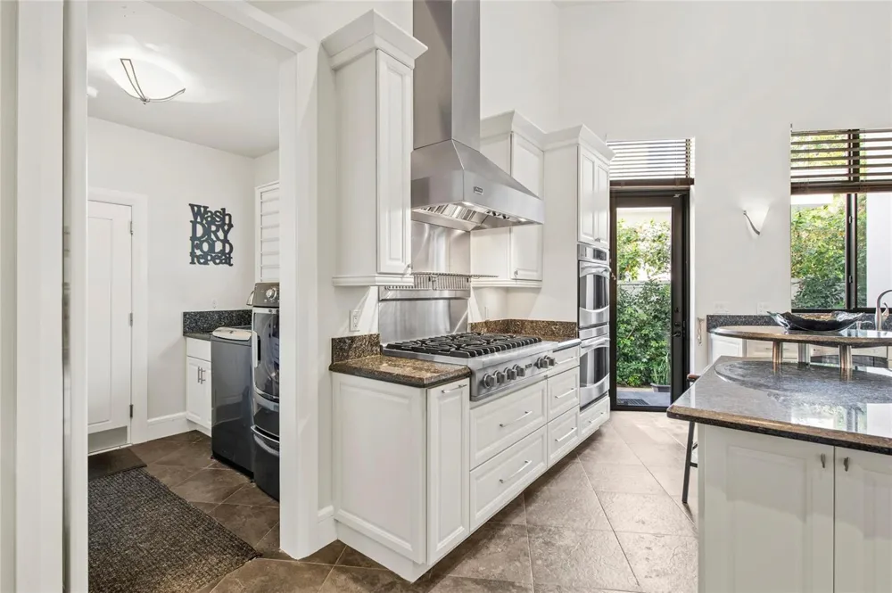 1036 SE 12th Way Fort Lauderdale, FL 33316