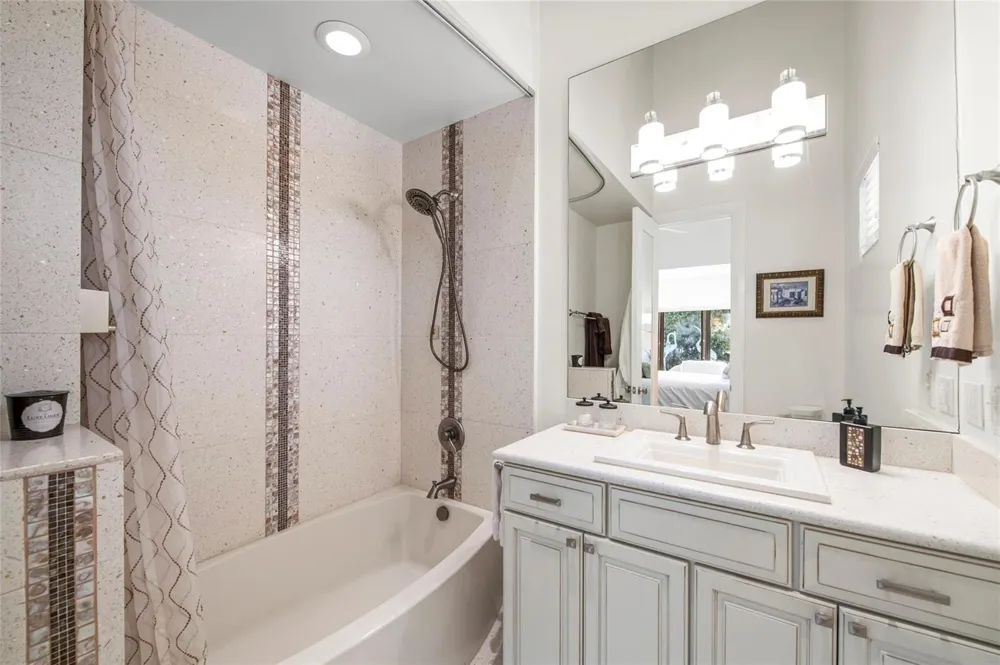 1036 SE 12th Way Fort Lauderdale, FL 33316