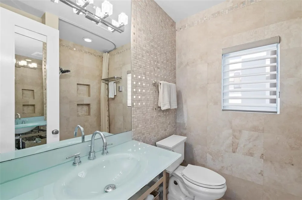 1036 SE 12th Way Fort Lauderdale, FL 33316