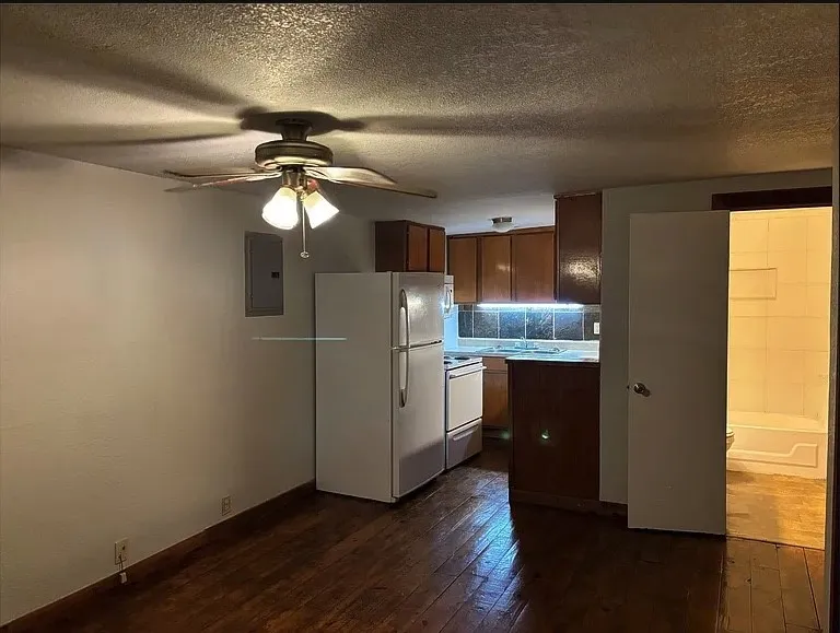 1705 Chris Craft Drive #4 Grapevine, TX 76051
