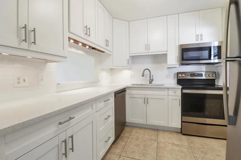 12016 Greenway Circle S #204 Royal Palm Beach, FL 33411