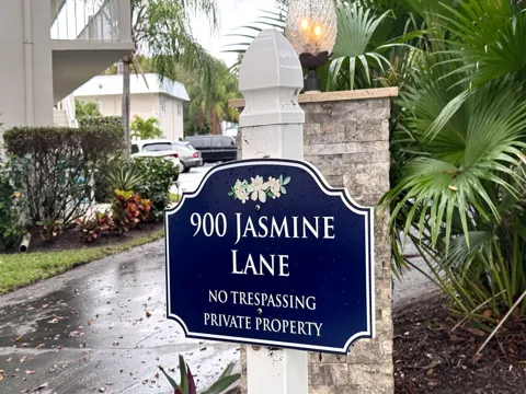 900 Jasmine Lane #9a