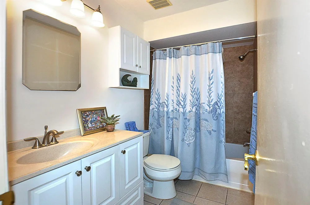 900 Jasmine Lane #9a Vero Beach, FL 32963