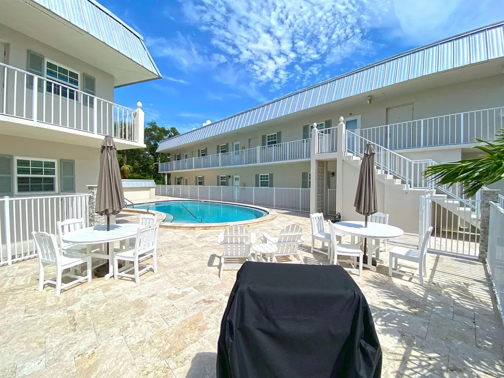 900 Jasmine Lane #9a Vero Beach, FL 32963