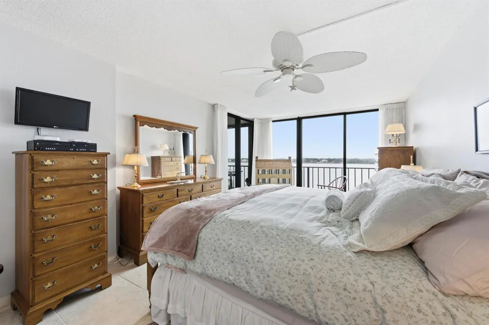 126 Lakeshore Drive #526 North Palm Beach, FL 33408