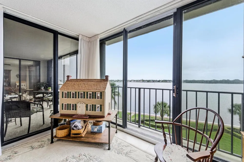 126 Lakeshore Drive #526 North Palm Beach, FL 33408