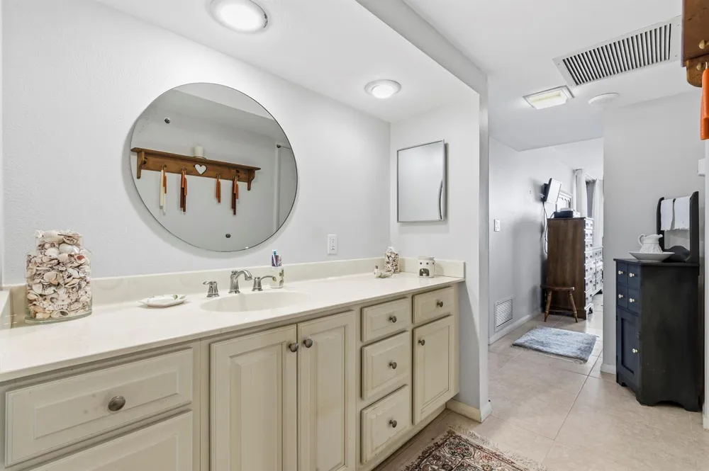 126 Lakeshore Drive #526 North Palm Beach, FL 33408