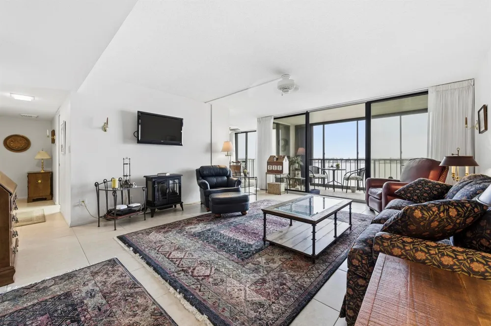 126 Lakeshore Drive #526 North Palm Beach, FL 33408