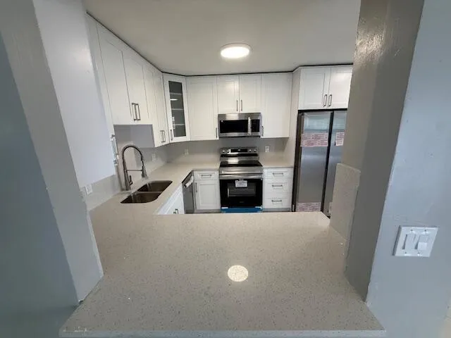 810 Lake Shore Drive #19 Lake Park, FL 33403