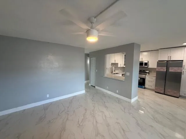 810 Lake Shore Drive #19 Lake Park, FL 33403