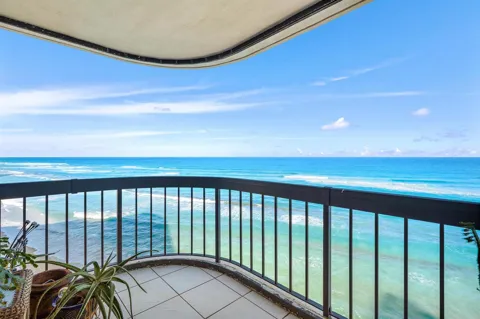 5380 Ocean Drive #6d