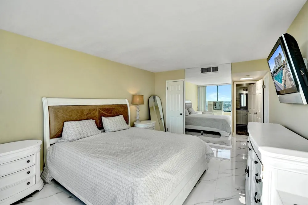 3590 S Ocean Boulevard #809 South Palm Beach, FL 33480
