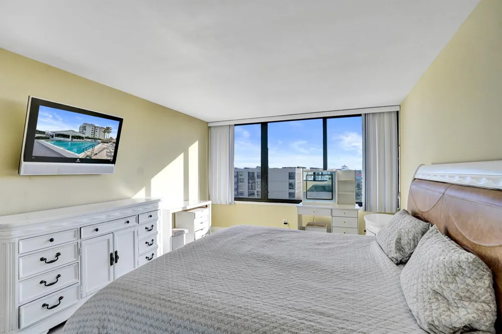 3590 S Ocean Boulevard #809 South Palm Beach, FL 33480