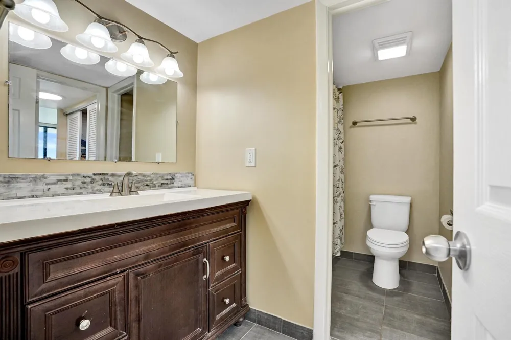 3590 S Ocean Boulevard #809 South Palm Beach, FL 33480