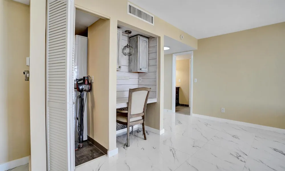 3590 S Ocean Boulevard #809 South Palm Beach, FL 33480
