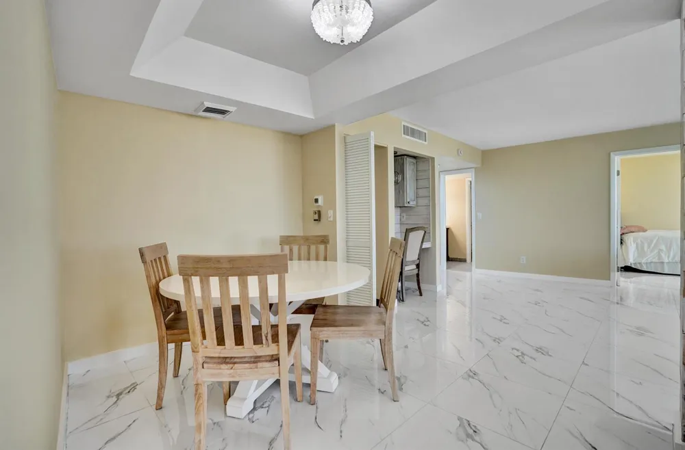 3590 S Ocean Boulevard #809 South Palm Beach, FL 33480
