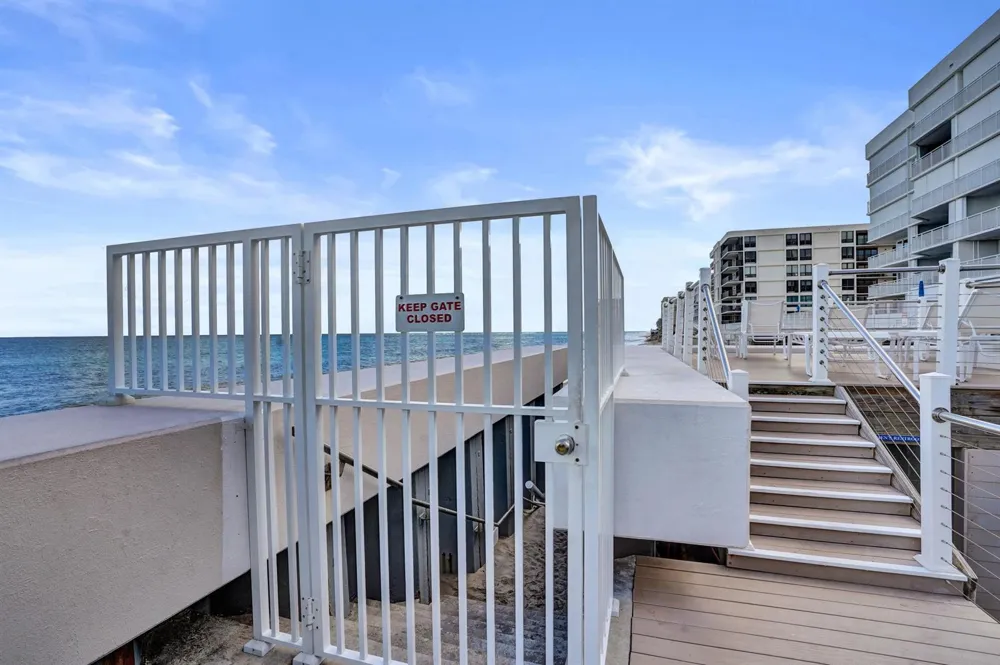 3590 S Ocean Boulevard #809 South Palm Beach, FL 33480