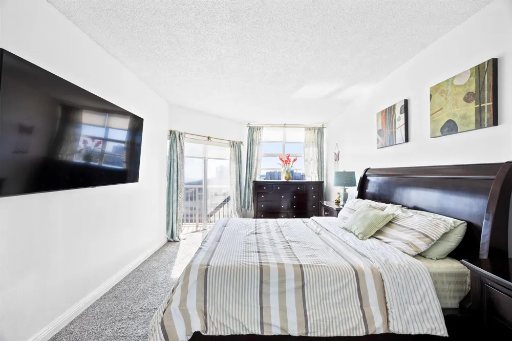 1985 S Ocean Drive #Pha Hallandale Beach, FL 33009
