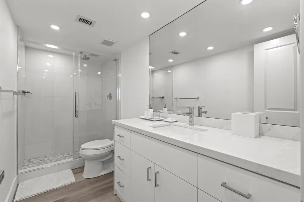 5440 Ocean Drive #306 Singer Island, FL 33404