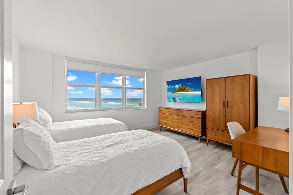 5440 Ocean Drive #306 Singer Island, FL 33404