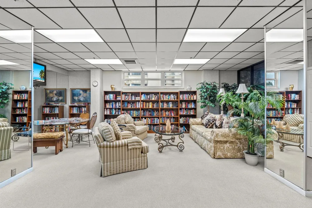 5440 Ocean Drive #306 Singer Island, FL 33404