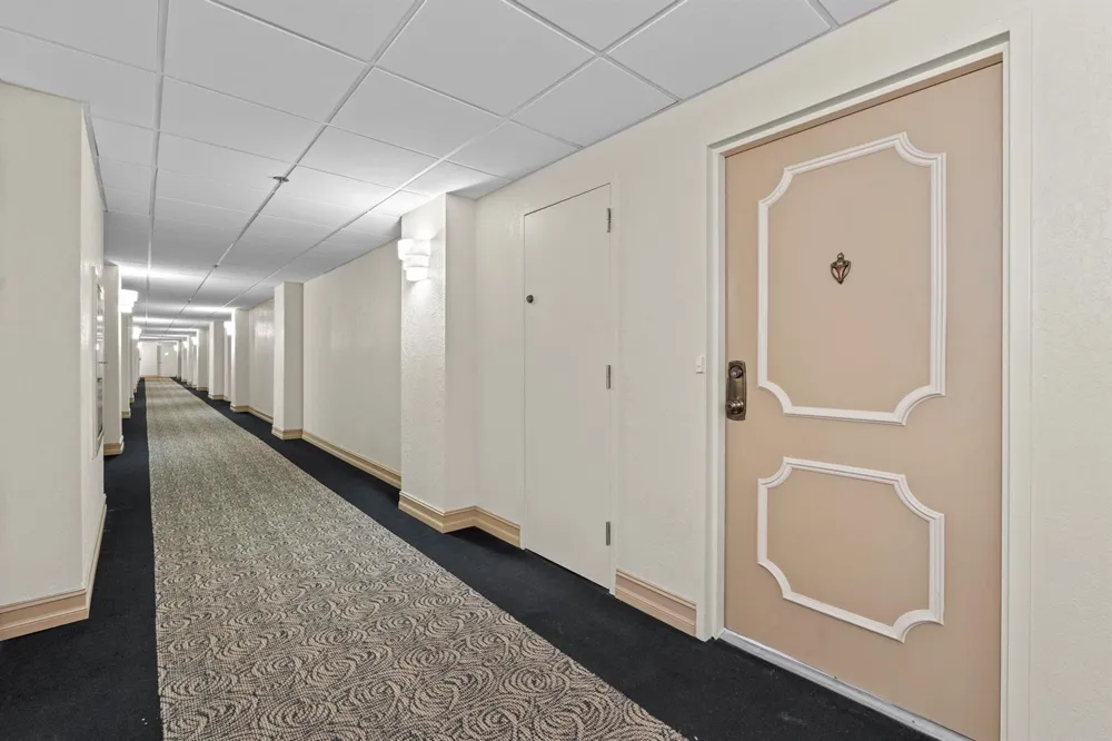 5440 Ocean Drive #306 Singer Island, FL 33404