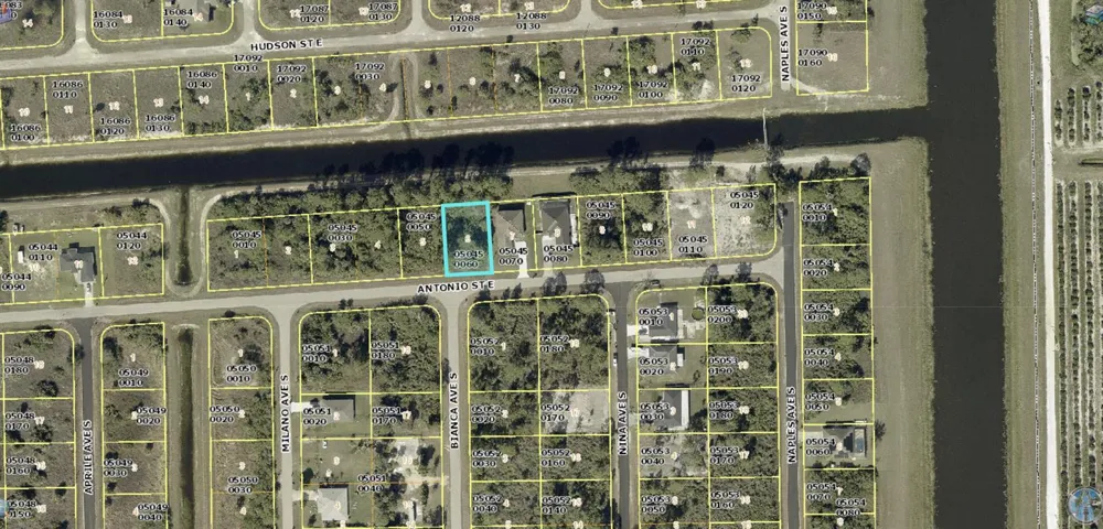 1237 Antonio Street E Lehigh Acres, FL 33974