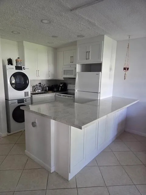 460 Horizons W #111 Boynton Beach, FL 33435