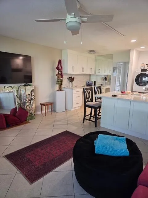 460 Horizons W #111 Boynton Beach, FL 33435