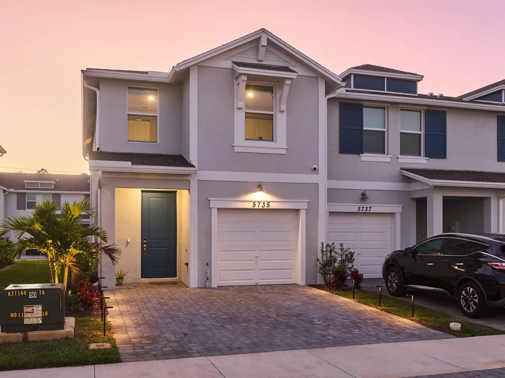 5735 SE Edgewater Circle Stuart, FL 34997