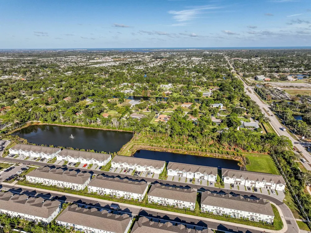 5735 SE Edgewater Circle Stuart, FL 34997