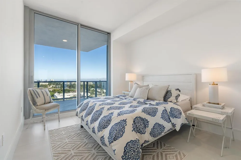 220 Lake Shore Drive #817 Lake Park, FL 33403