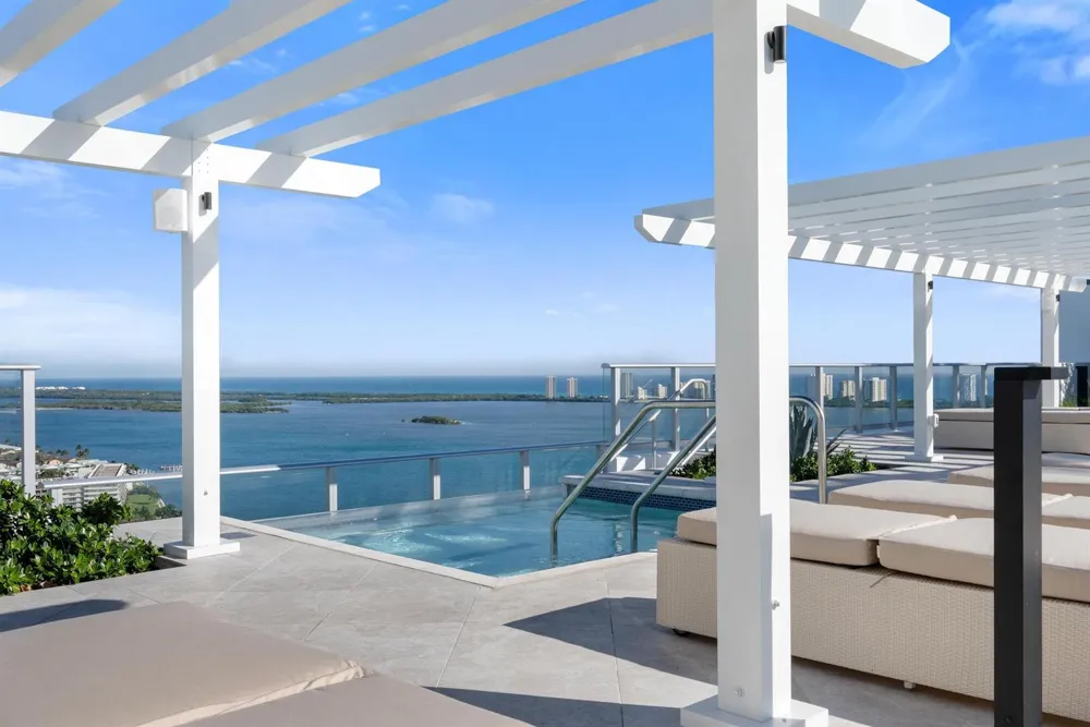 220 Lake Shore Drive #817 Lake Park, FL 33403
