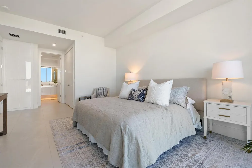 220 Lake Shore Drive #817 Lake Park, FL 33403