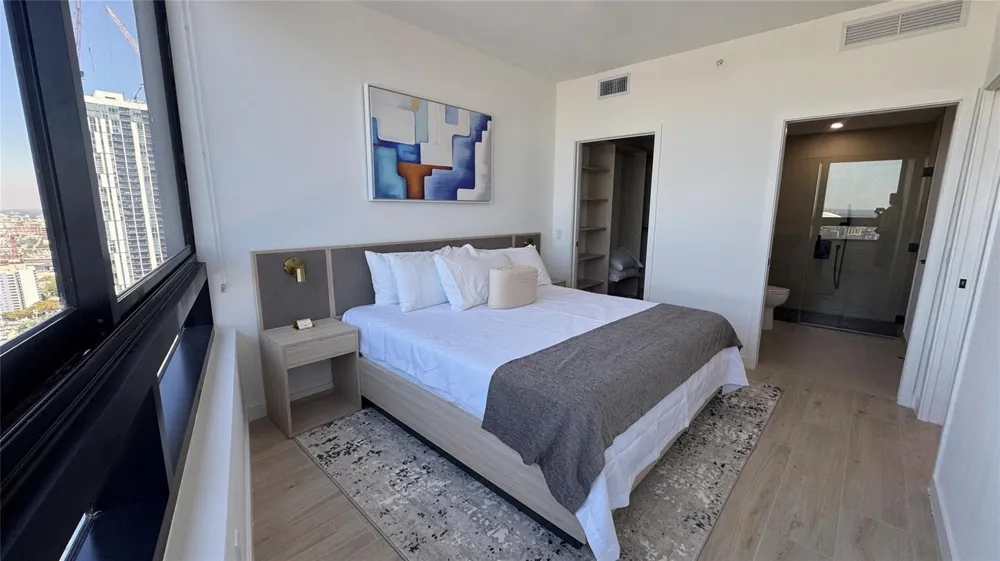 225 Miami Avenue #3604 Miami, FL 33128