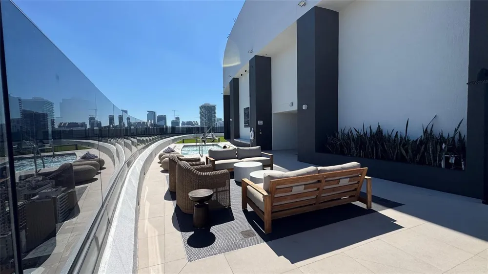 225 Miami Avenue #3604 Miami, FL 33128