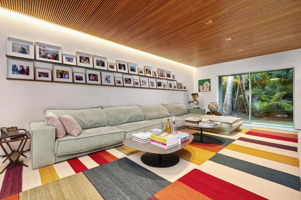 195 Via Marina Palm Beach, FL 33480