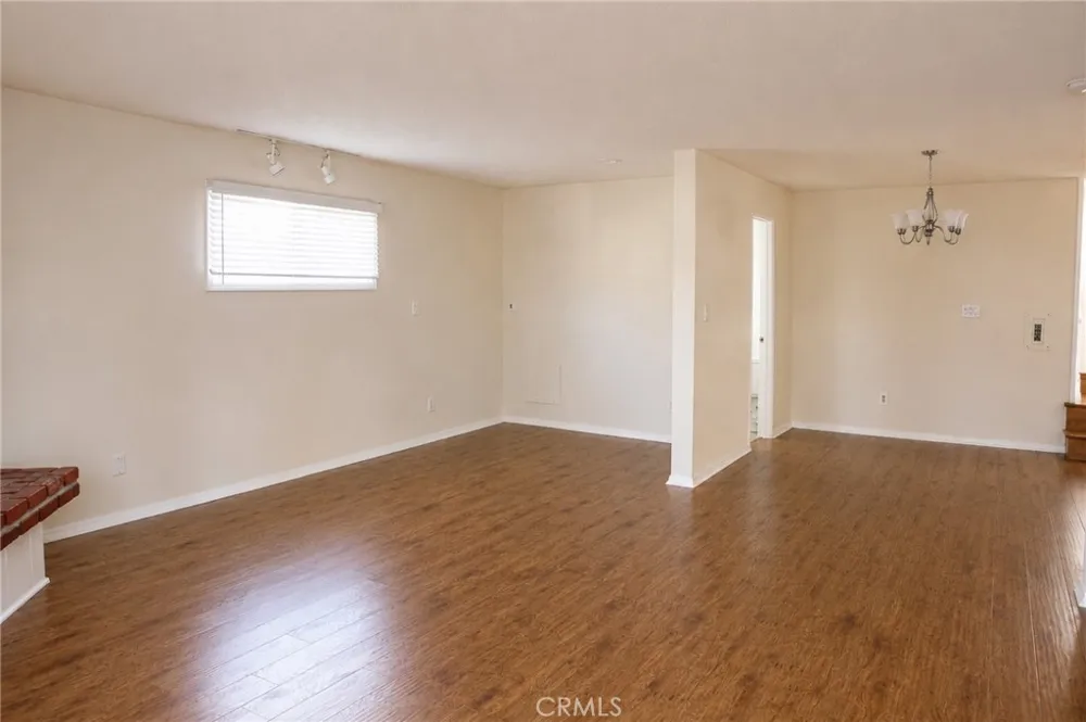 2000 Harkness Street Manhattan Beach, CA 90266