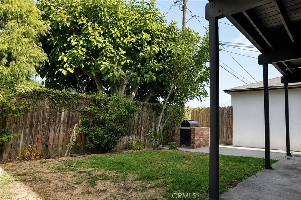 2000 Harkness Street Manhattan Beach, CA 90266