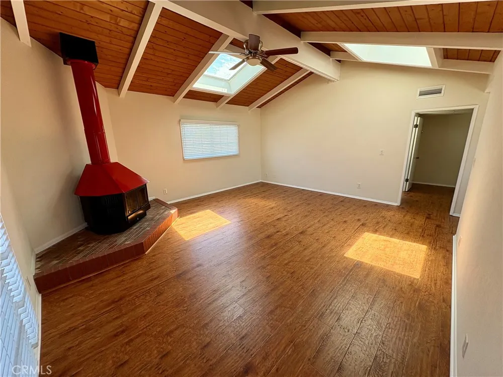 2000 Harkness Street Manhattan Beach, CA 90266