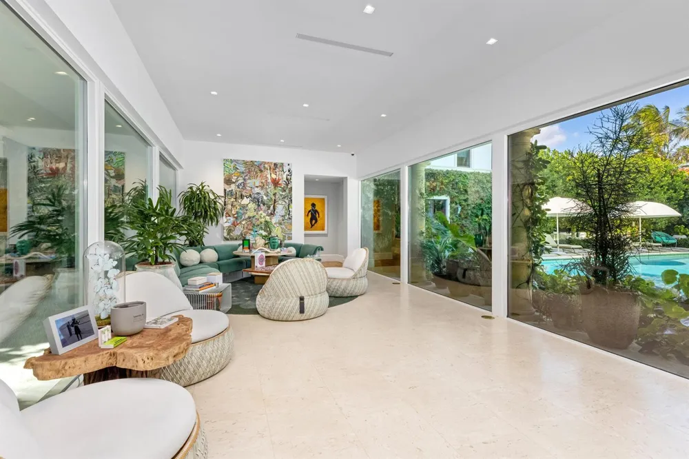 680 S Ocean Boulevard Palm Beach, FL 33480