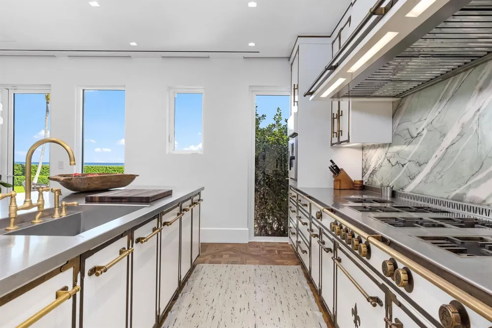 680 S Ocean Boulevard Palm Beach, FL 33480
