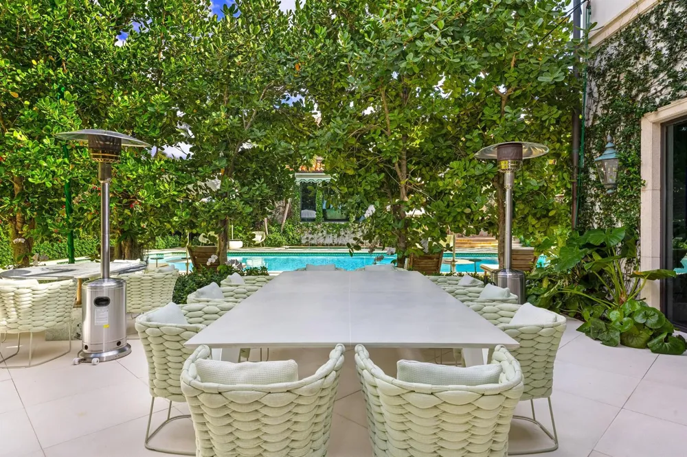 680 S Ocean Boulevard Palm Beach, FL 33480