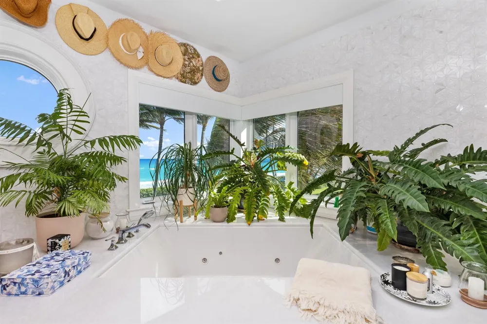 680 S Ocean Boulevard Palm Beach, FL 33480