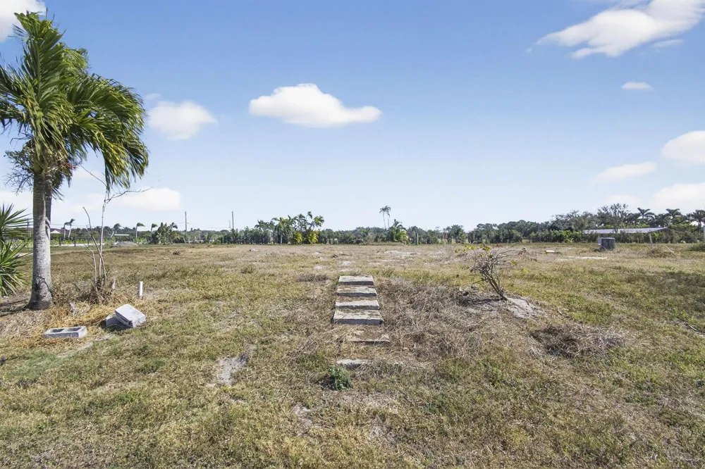 16296 Deer Path Lane Wellington, FL 33470