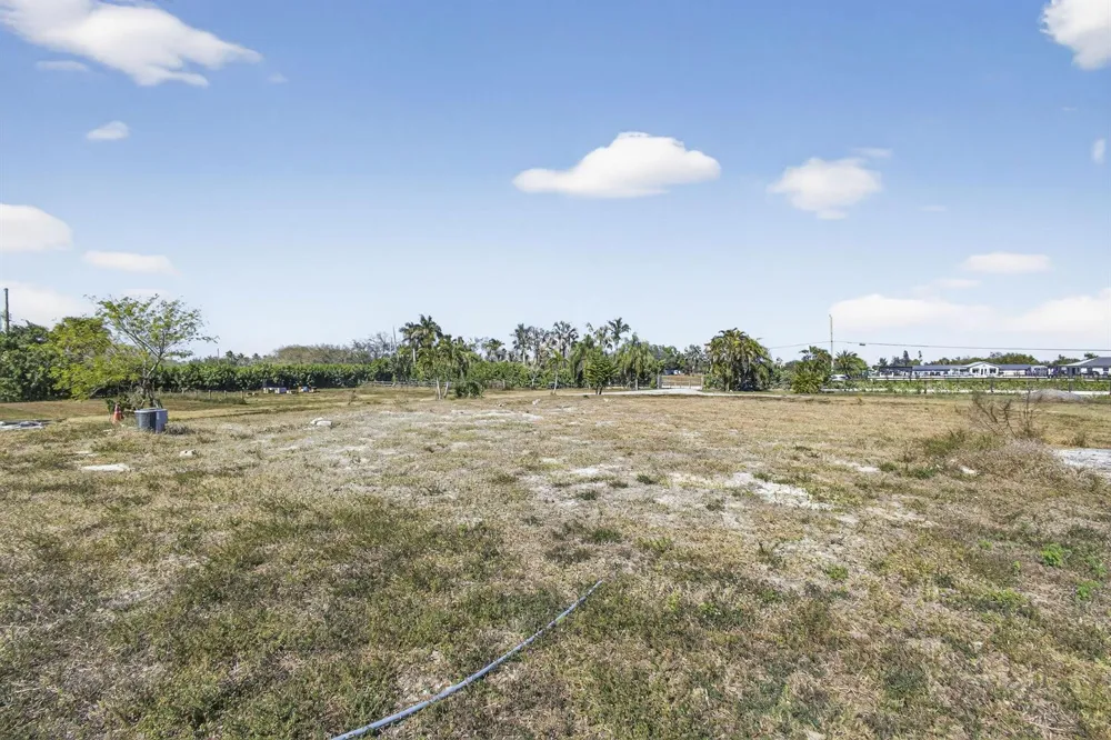 16296 Deer Path Lane Wellington, FL 33470